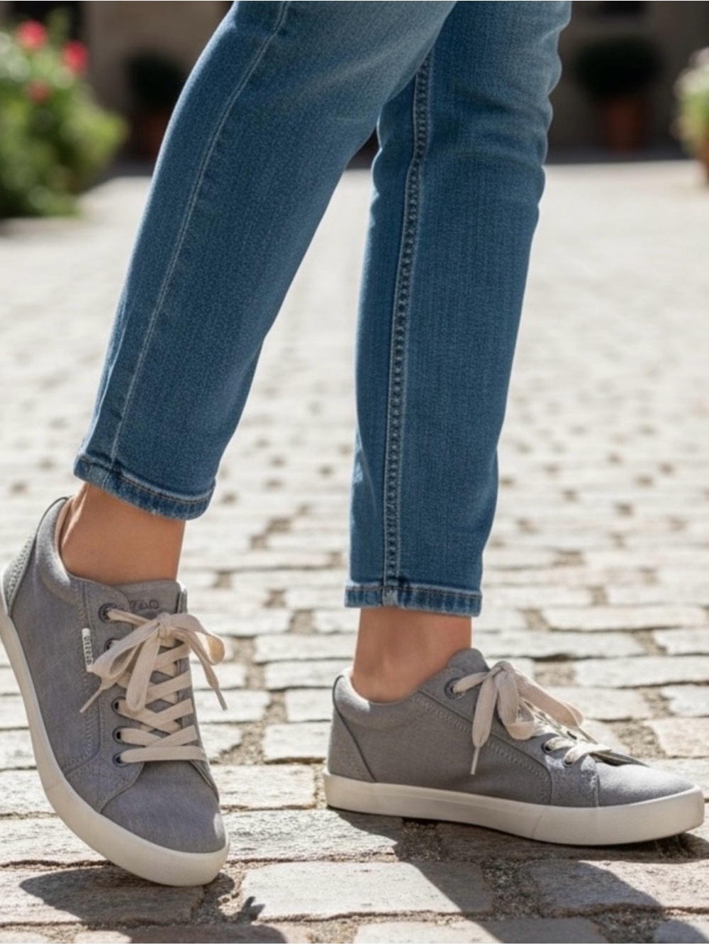 Taos Star Canvas Sneakers Women Size 8.5 Grey Wash